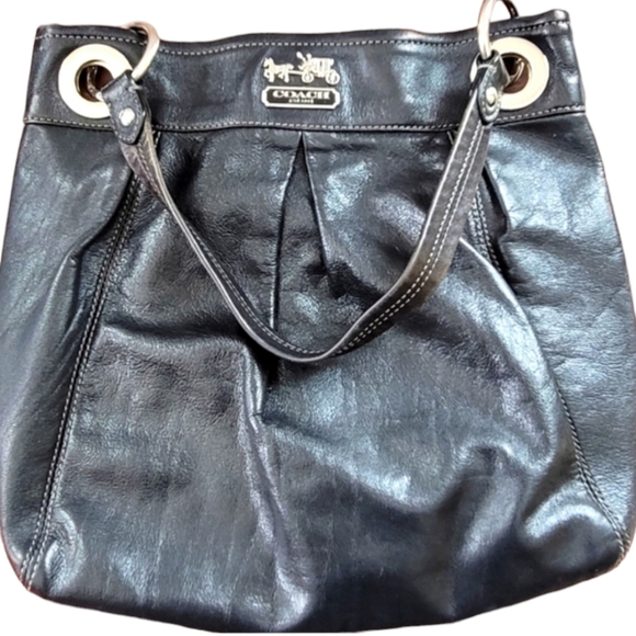 COACH | Black Leather Silver Hardware Shoulder Bag - Picture 3 of 11